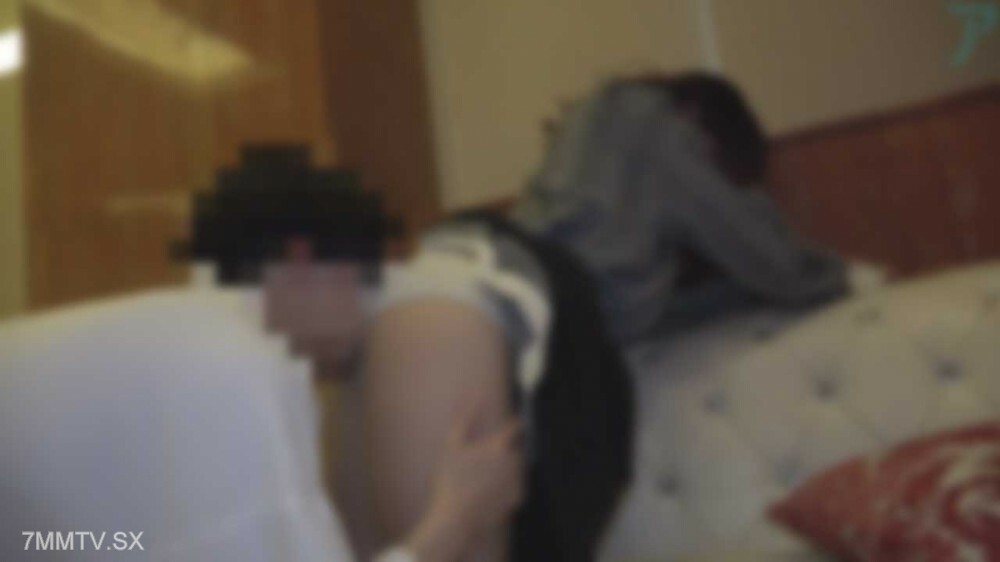 FC2-PPV-3173634 [# 77] Young appearance stirs excitement and sexuality! The delicate and short pussy is amazing with bristles and sucking. . I hit my hips on my soft buttocks and put it out in the back of my vagina... A lot of ejaculation overflowing ♡ Mu