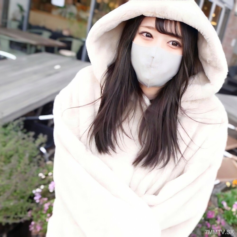 FC2-PPV-4149597 ``Complete exposure completed other people's reading'' ``沒什麼'' Other works by other city bankers, 900 yen of firewood, a simple life written by others! A toy as bad as a craft! A self-titled book written by Nyoguo,