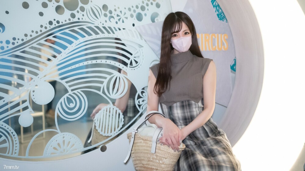 FC2-PPV-3113343 First shoot! ! Limited number [Uncensored] Cinema style! Before the pretty girlfriend who I've been thinking about goes to study abroad... In the short time left in Japan, the body of a pure white beauty wrapped in whitening is the fi