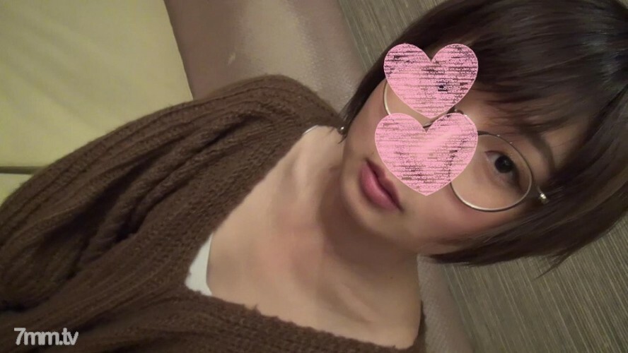 FC2-PPV-728646 First shot ♥ Complete appearance ♥ Serious tsundere glasses girl 20 years old JD cum shot ♥ "I thought I was just taking a picture ..." Contrary to the words, I made a full erection of the clitoris and dripping serious juice ♥ I w