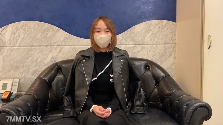 FC2-PPV-4505944 A bizarre story about a model beauty nurse. “I feel good...!”