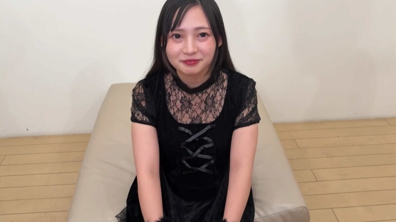 FC2-PPV-4702692 [Completely uncut / genuine 7 consecutive shots] Akihabara office lady Erika swallows the semen she's saved up for over 5 days in