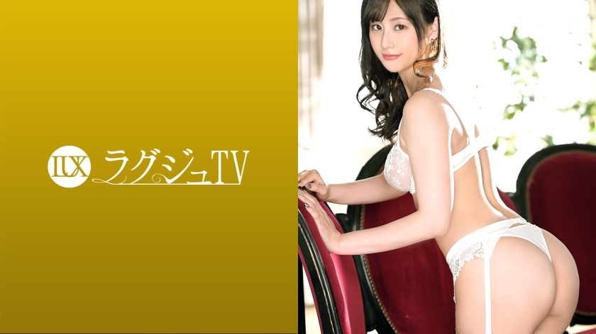 LUXU-1527 Luxury TV 1516 A nurse with a bold side of satisfying sexual desire with 3 saffle and 6 masturbation a week while wearing a beautiful and ca